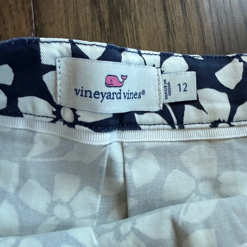 Vineyard Vines Girls 12 Gable Floral Pleated Skirt Navy Blue White Twill FA24